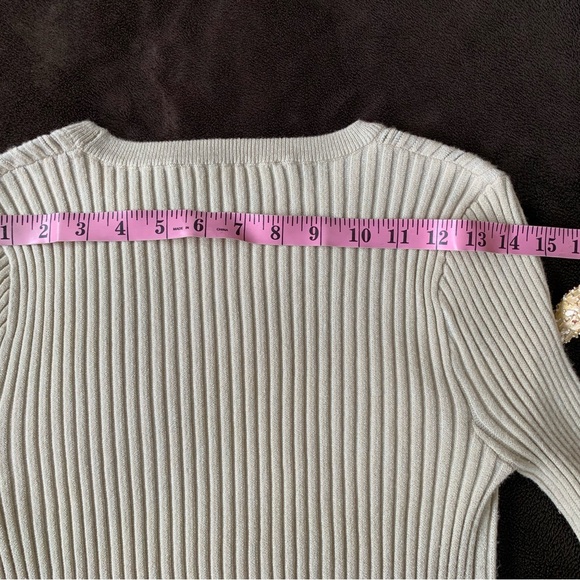 GUESS ladies tan rhinestone rayon blend long sleeve sweater and size large VVGUC - Picture 12 of 12